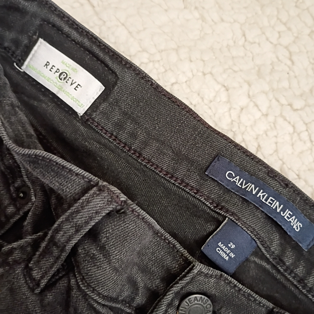 Calvin Klein High Rise Button Fly Black Skinny Jeans - Picture 6 of 6